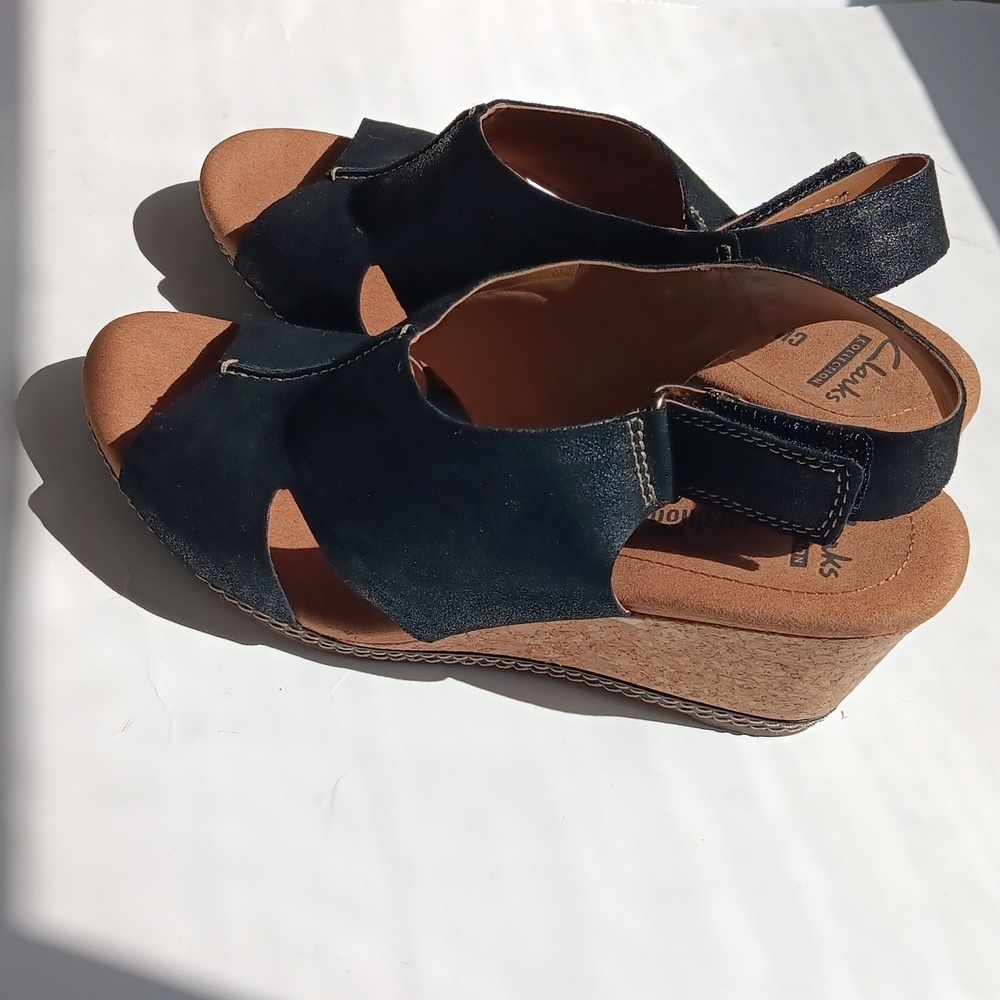 CLARKS MEMORY FOAM SANDALS - Picture 3 of 5